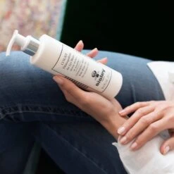 Lyslait Cleansing Milk With White Lily -Caillchante Shop 3473311130006 alt3