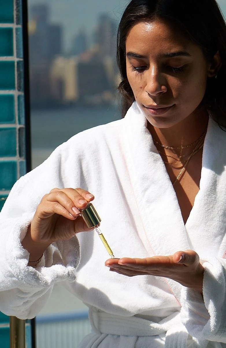 Retinoic Nutrient Face Oil 4 Retinoic Nutrient Face Oil - Image 4