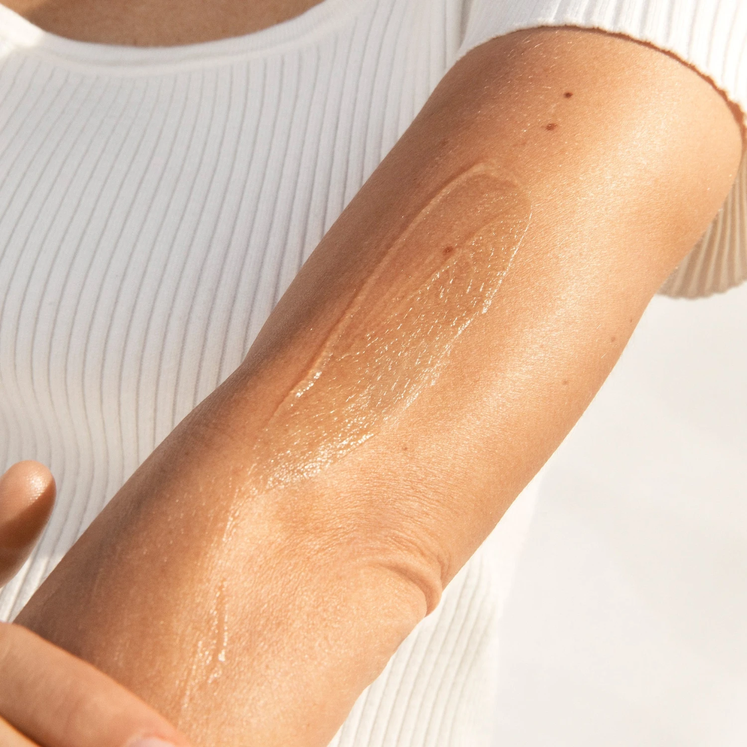 UNSEEN SUNSCREEN BODY SPF 40 7 UNSEEN SUNSCREEN BODY SPF 40 - Image 7